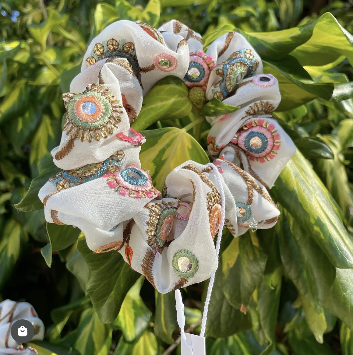 Miraya Scrunchie